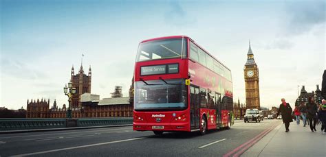 gucci double decker bus